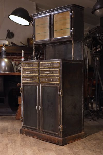 meuble de dentiste ancien 1920